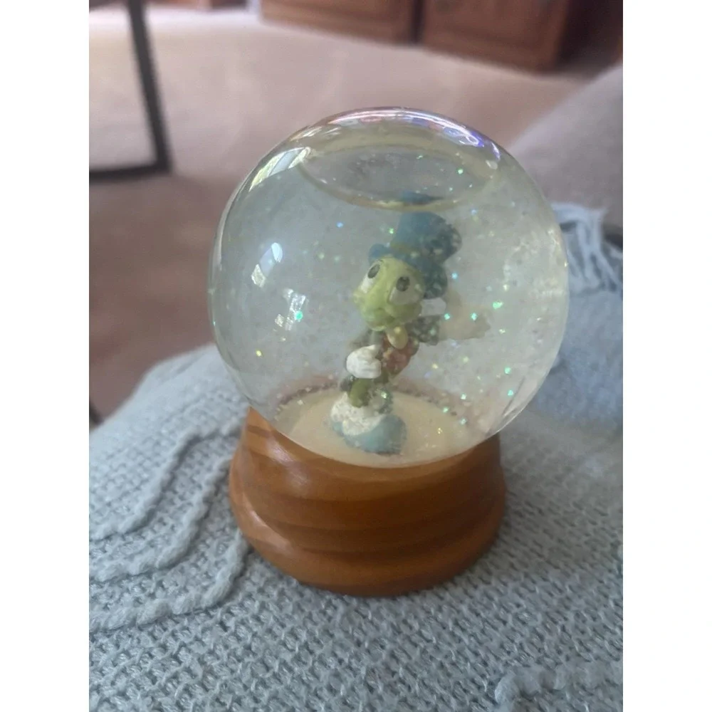Disney Snow Dome Jiminy Cricket Mini Snow Globe Vintage 4
